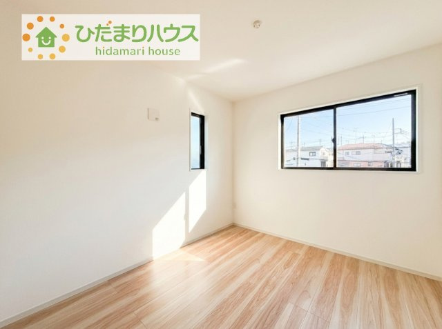【洋室】 | 取手市井野台5期　新築戸建　1号棟 | 机にベットを置けば子供部屋の完成です！