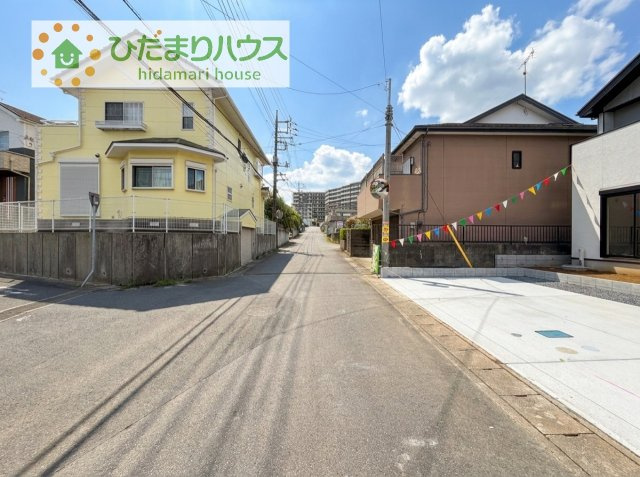 【前面道路含む現地写真】 | 取手市井野台5期　新築戸建　1号棟 | たっぷりの陽光と心地よい風が舞い込む住まい♪