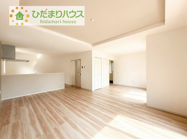 【居間・リビング】 | 取手市井野台5期　新築戸建　1号棟 | お友達や親戚とホームパーティもいいですね(*^^*)