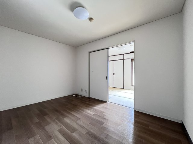 スポール南住吉の洋室