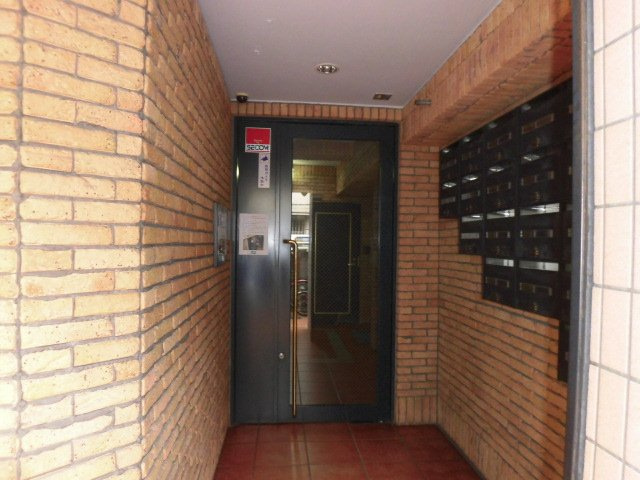 大阪市中央区松屋町住吉の賃貸マンションのエントランス