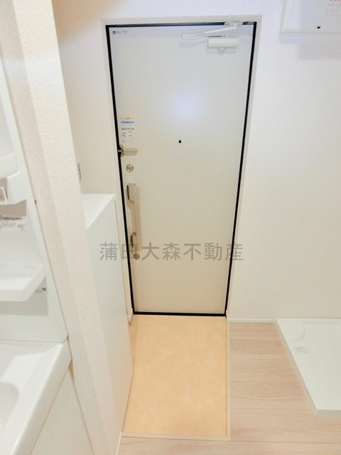 Lilas Terrace西糀谷(リラ　テラス西糀谷の玄関