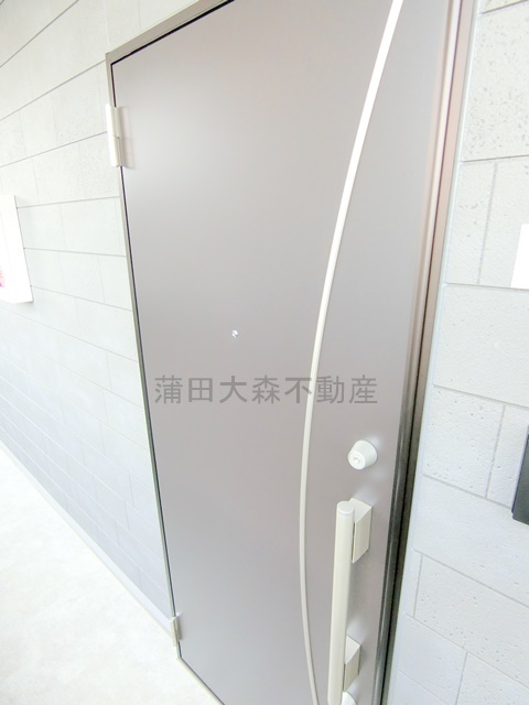Lilas Terrace西糀谷(リラ　テラス西糀谷の玄関