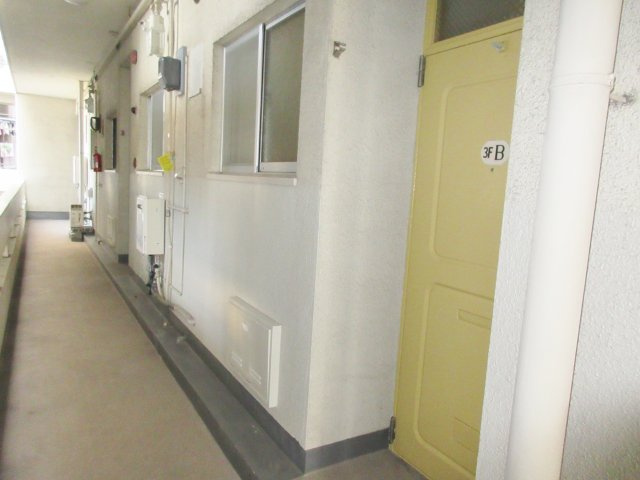 かぎ屋ビルの外観