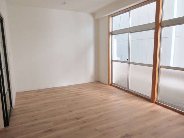 かぎ屋ビルの居間・リビング
