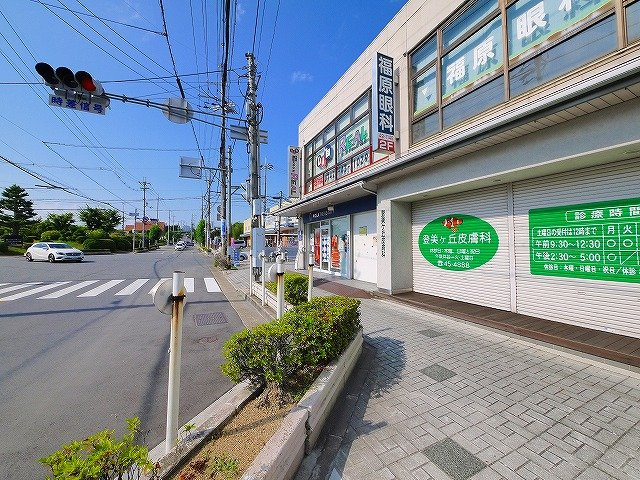 VIVビルの周辺