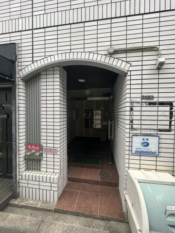丸善シティハイツ上六　五条小学校区のエントランス|丸善シティハイツ上六　エントランス