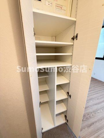 ポラスト代々木の収納|大きなものも収納できそうです