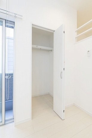 尼崎市東本町４丁目のアパートの収納