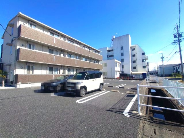 Champetre(シャンペトル)の駐車場