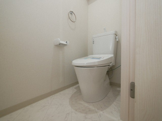 【トイレ】 | セゾンラトゥールMIYAKOJIMA | 落ち着いた色調のトイレです