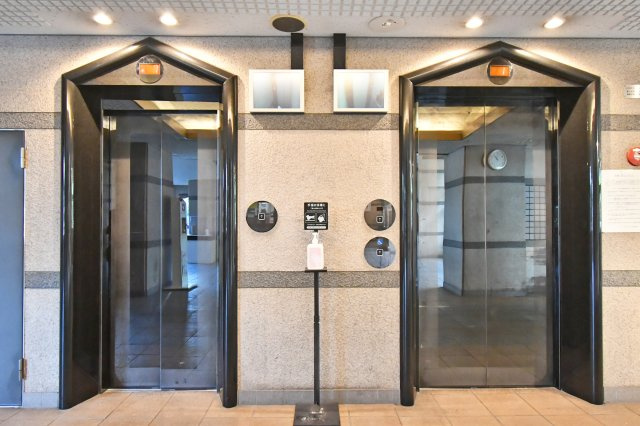 ライオンズプラザ大宮のその他共用部分|エレベーターは二基完備。忙しい朝に嬉しいポイント。
【即日OK】当日のご連絡・現地集合・来店希望など、お客様に合わせご案内可能です！お問合せお待ちしております。