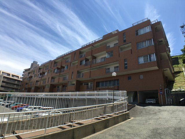 ロイヤルコーポ朝霧の画像