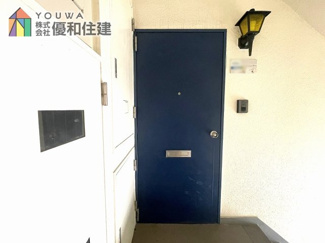 【玄関】 | ロイヤルコーポ朝霧