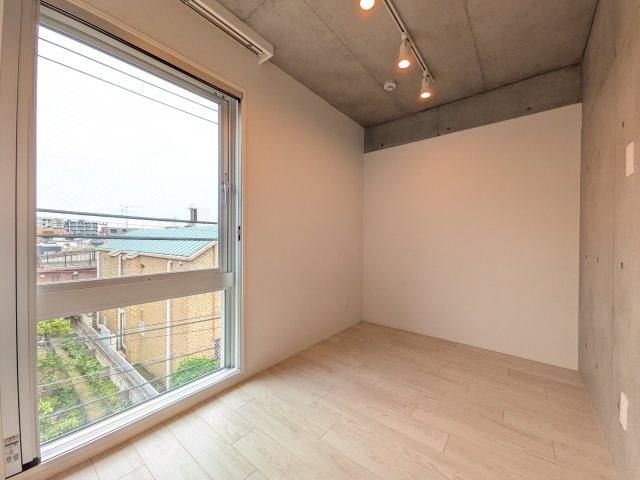 ミオテゾーロ哲学堂カーザのバルコニー|バルコニー付きです