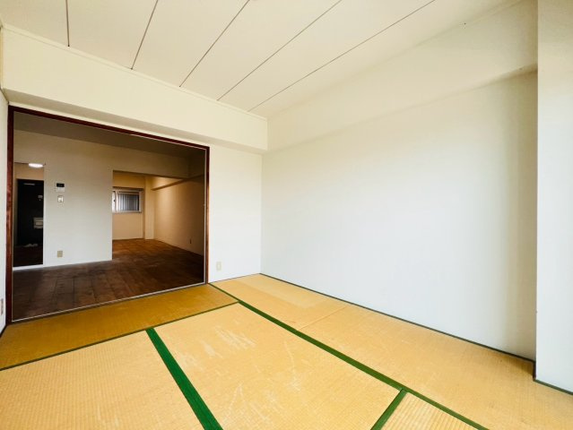ユニハイツ朝霧の子供部屋