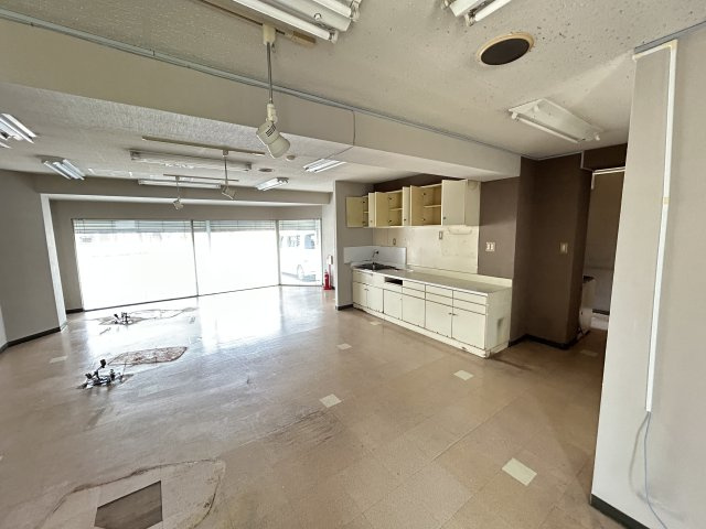 東海市富木島町道才の店舗事務所の内装