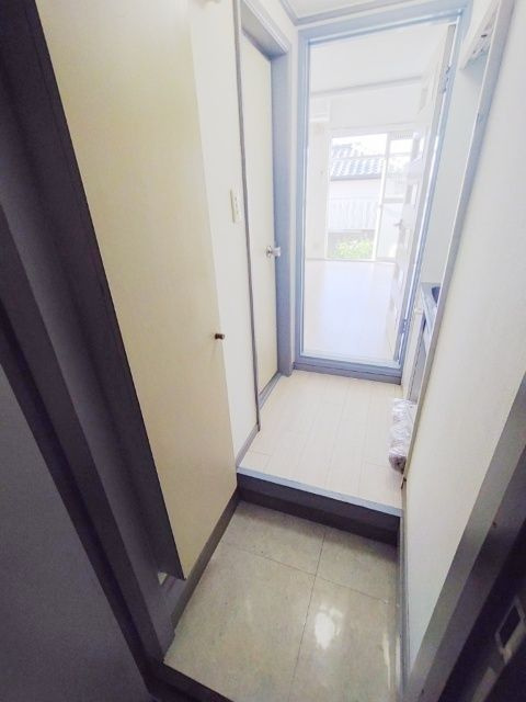 グリーンヒルズ柏の玄関|明るい玄関です