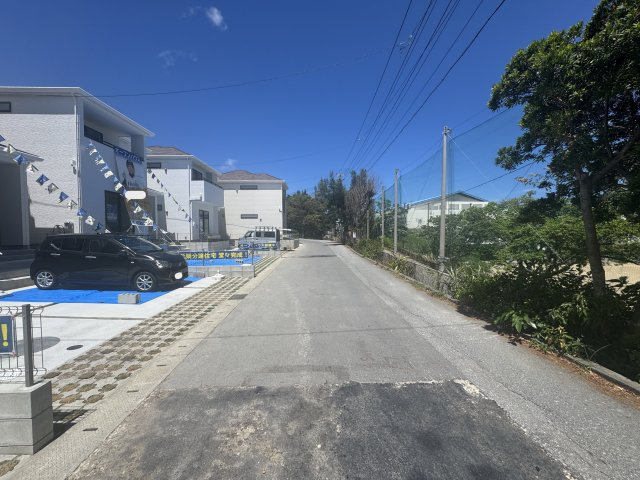 浦添市沢岻（全5棟）ABCD号棟の駐車場|※同仕様写真です