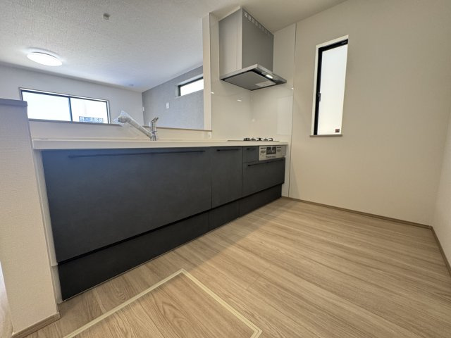 浦添市沢岻（全5棟）ABCD号棟のキッチン|※同仕様写真です