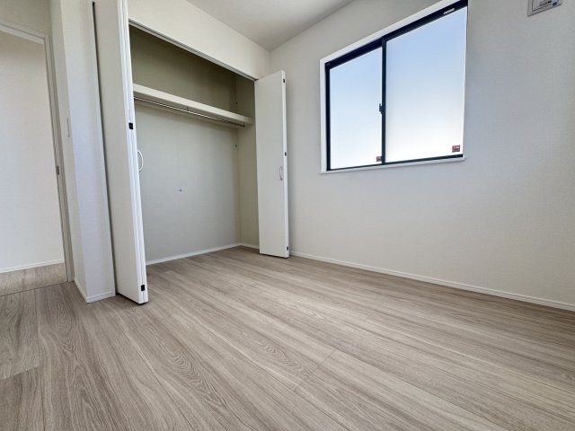 浦添市沢岻（全5棟）ABCD号棟の洋室|A号棟　洋室5.25帖＋CL付き♪