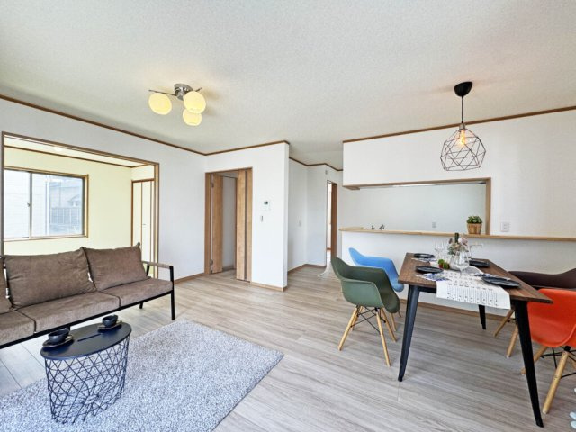 【居間・リビング】 | 〇●茅ヶ崎市円蔵 中古戸建●〇