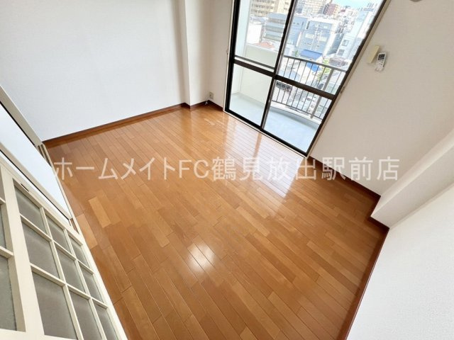 大阪市鶴見区放出東１丁目の賃貸マンションの洋室