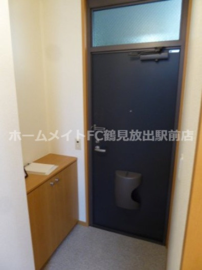 大阪市城東区新喜多東１丁目のハイツの玄関|コムフィー