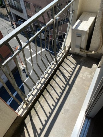 パビヨン平岡のバルコニー