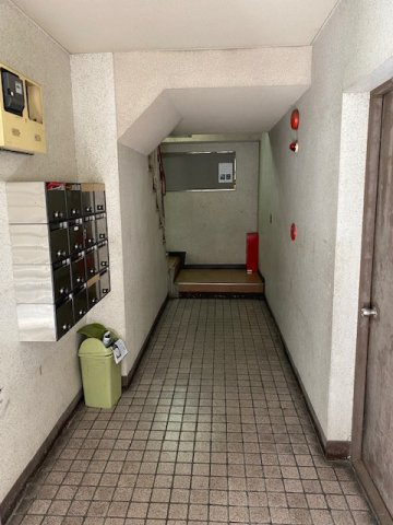 パビヨン平岡のロビー