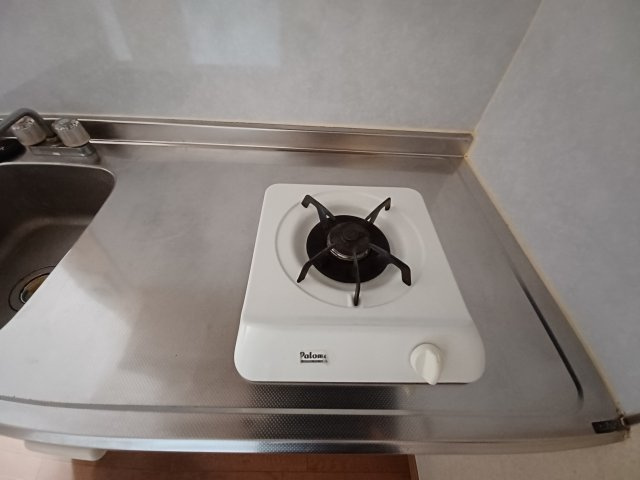 Y'sメゾネットBのキッチン|使いやすいキッチンです