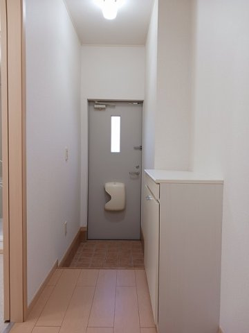 セレナコ－トの玄関|きれいな玄関です
