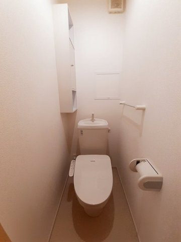 プリムヴェールのトイレ|清潔感のあるトイレです