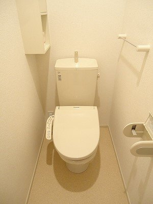 ミニヨン２のトイレ|清潔感のあるトイレです