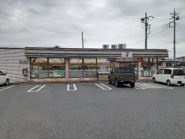 ヴィラ　シルク　Ⅰの周辺|セブンイレブン渋川東町店まで800m