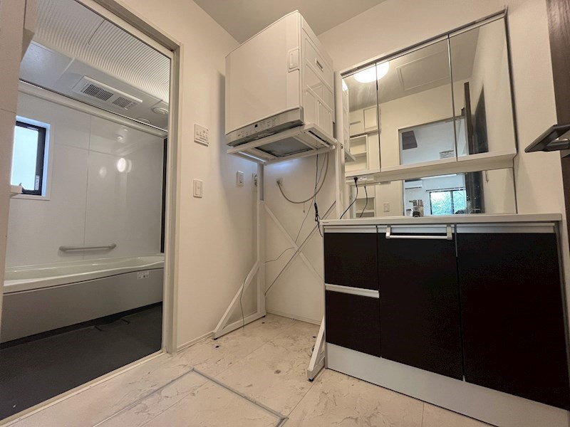 ザ・ヴィレッジおおたかの森8号棟 の洗面所