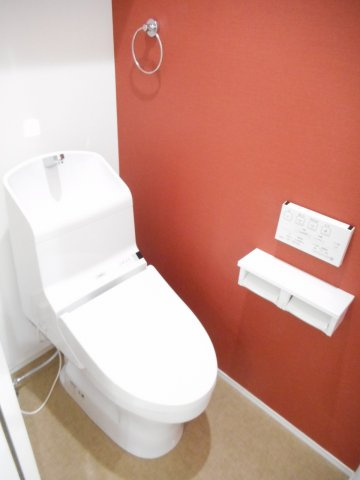 ポルックスのトイレ|ゆったりとした空間のトイレです