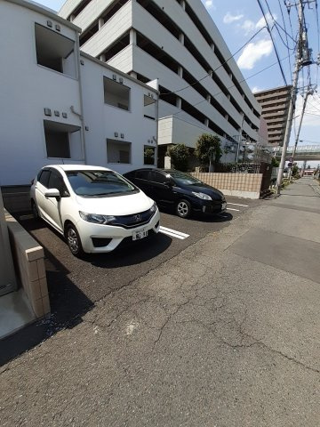 アルデバランの駐車場|駐車場に車を止められます