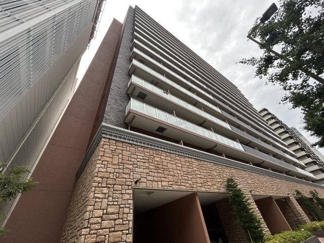 プレジオ弁天町の外観