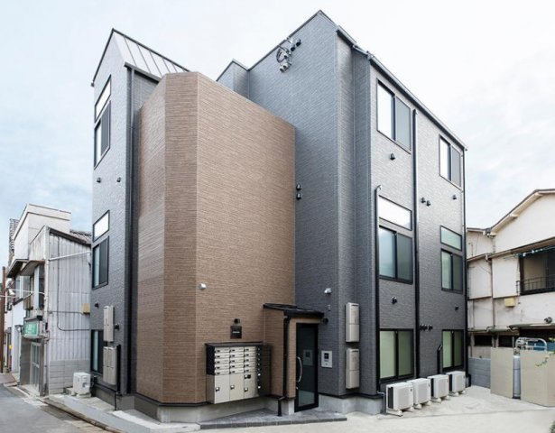足立区柳原２丁目のアパート