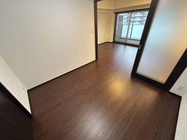 プレジオ弁天町の洋室