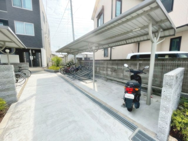 アレグレパス安倉のエントランス