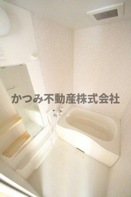 【浴室】 | コーギー･ヴィル | 他号室参考写真