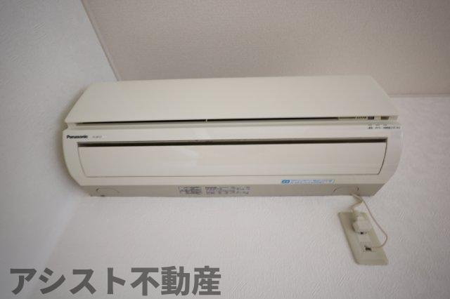 エルメゾンの内装|エアコンはサービス設置品となります。