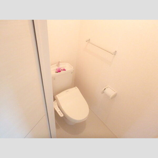 【トイレ】 | レイクアヴェニュー | トイレです