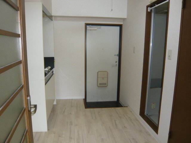 GARDEN TREE岡町の玄関