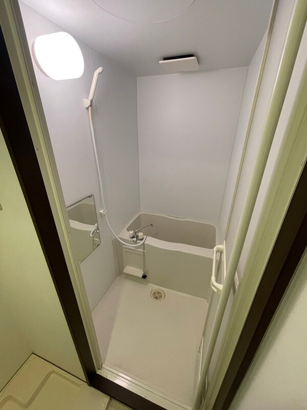 グランシティレジデンス京都駅前（旧：GARNET RESIDENCE 七条河原町）の浴室