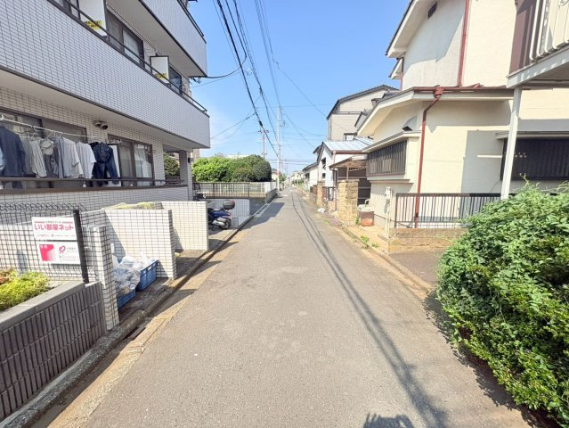川越市諏訪町　建築条件なし売地　東武東上線『新河岸駅』徒歩18分　【高階南小学区】の前面道路含む現地写真