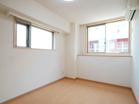 【寝室】スペーシア三軒茶屋弐番館 