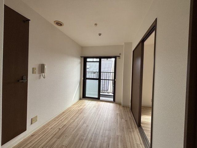 GARDEN TREE岡町の居間・リビング